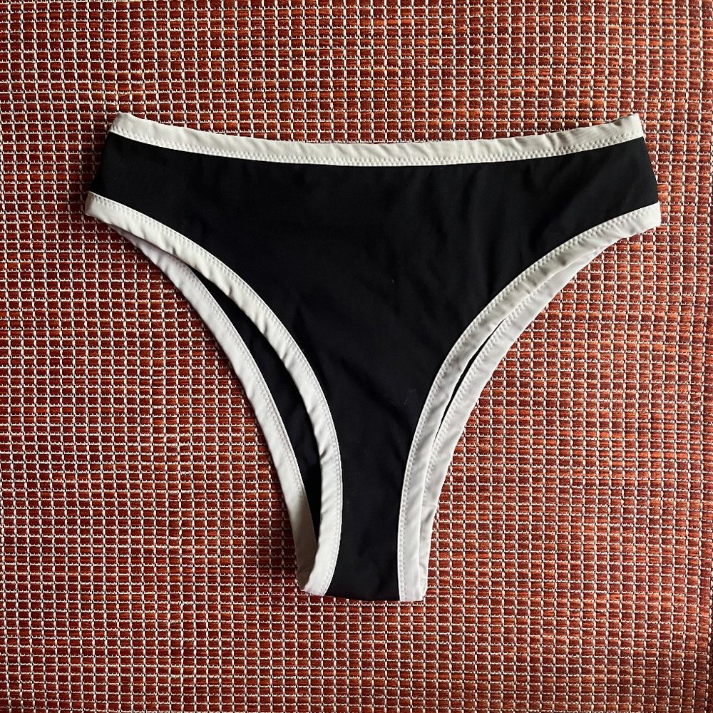 Tropic of C Volley Bottom